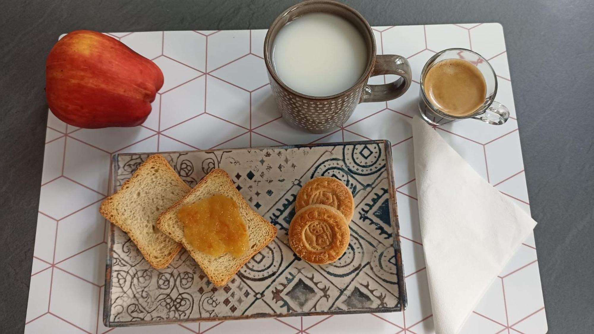 Hub Portanova Hostel Трани Екстериор снимка